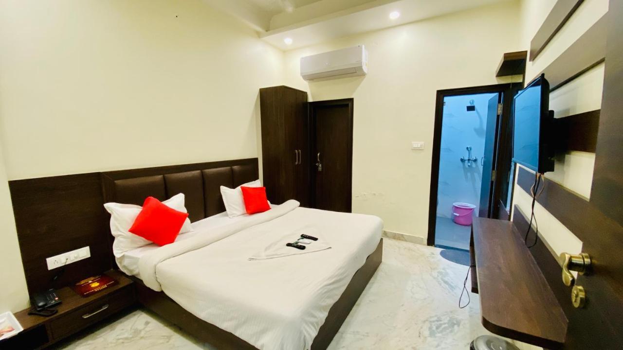 Hotel Pulse Inn Near Railway Station 斋浦尔 外观 照片