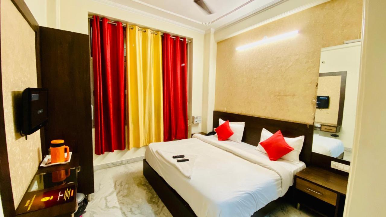 Hotel Pulse Inn Near Railway Station 斋浦尔 外观 照片