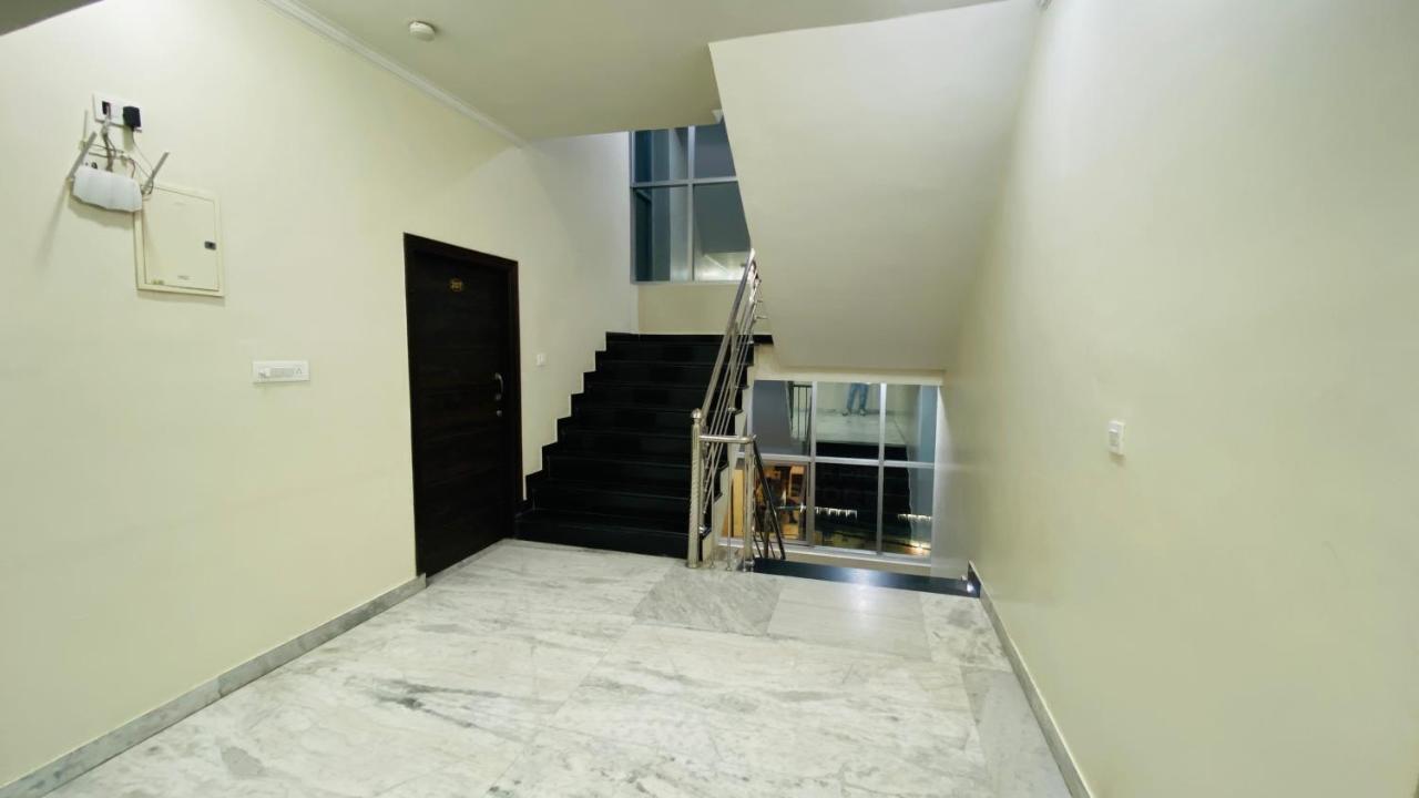 Hotel Pulse Inn Near Railway Station 斋浦尔 外观 照片