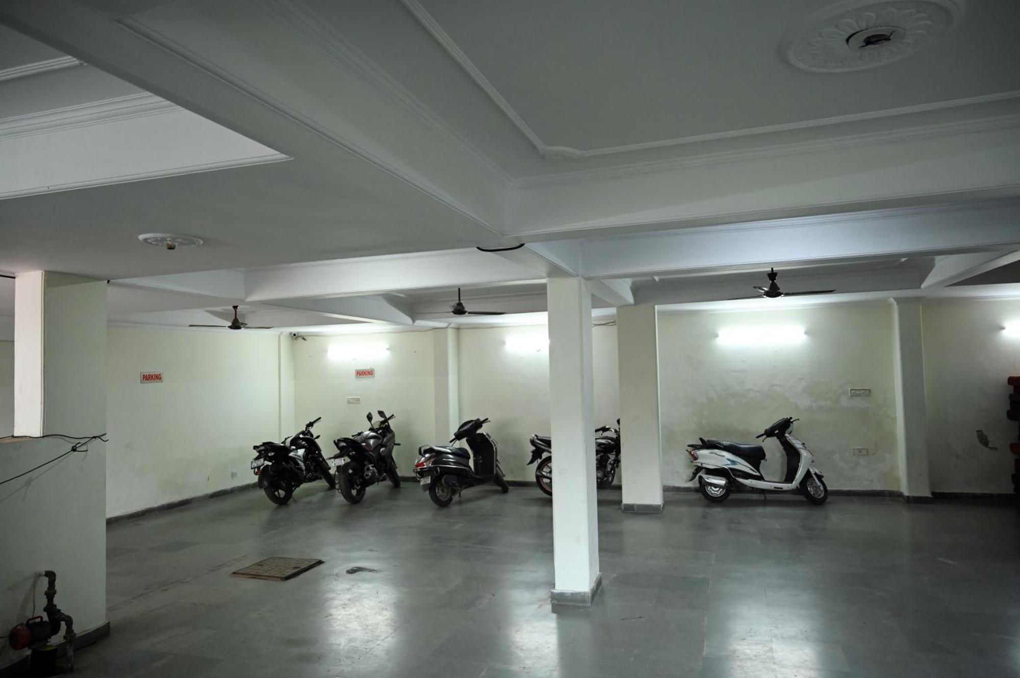 Hotel Pulse Inn Near Railway Station 斋浦尔 外观 照片