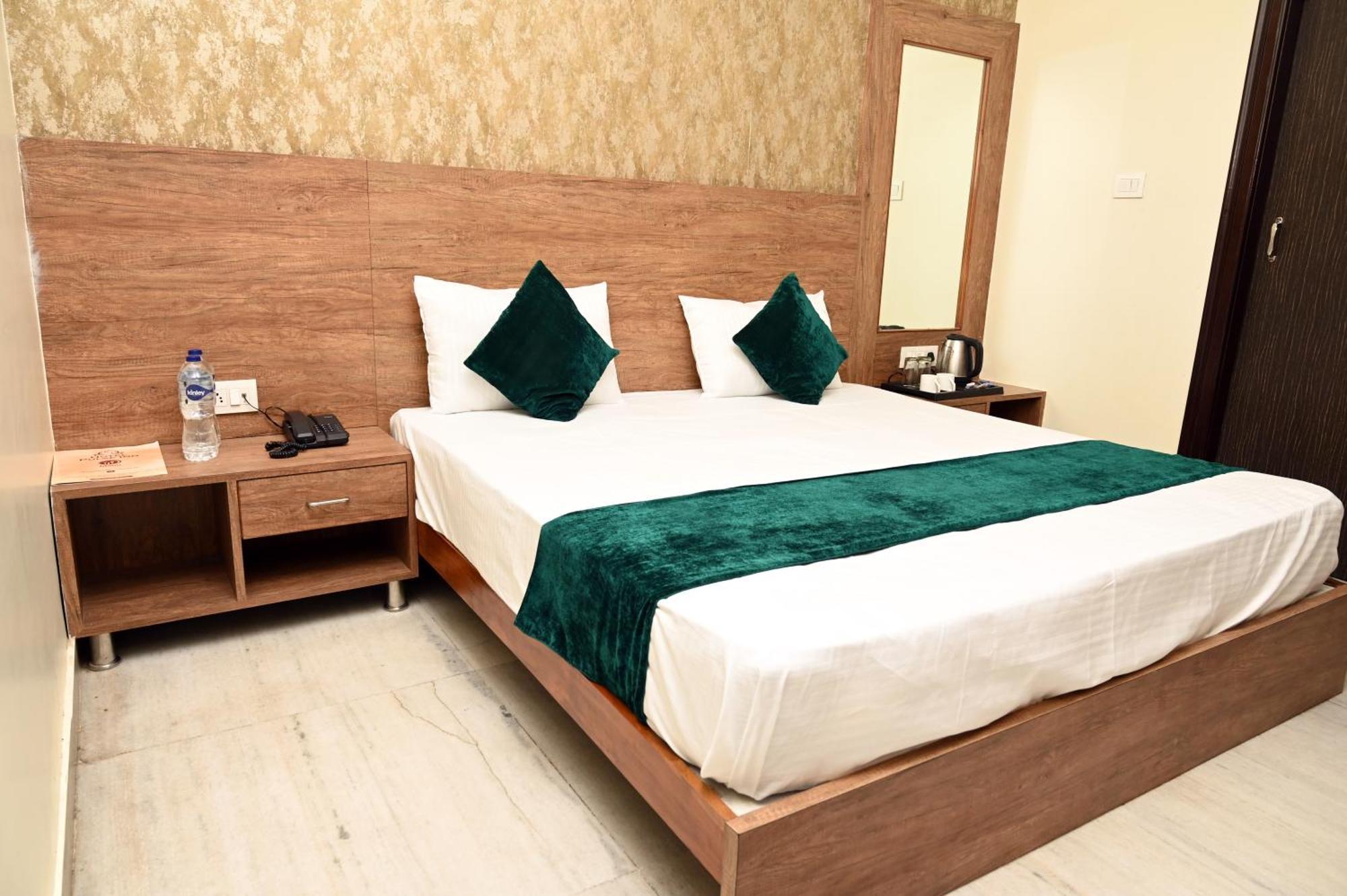 Hotel Pulse Inn Near Railway Station 斋浦尔 外观 照片