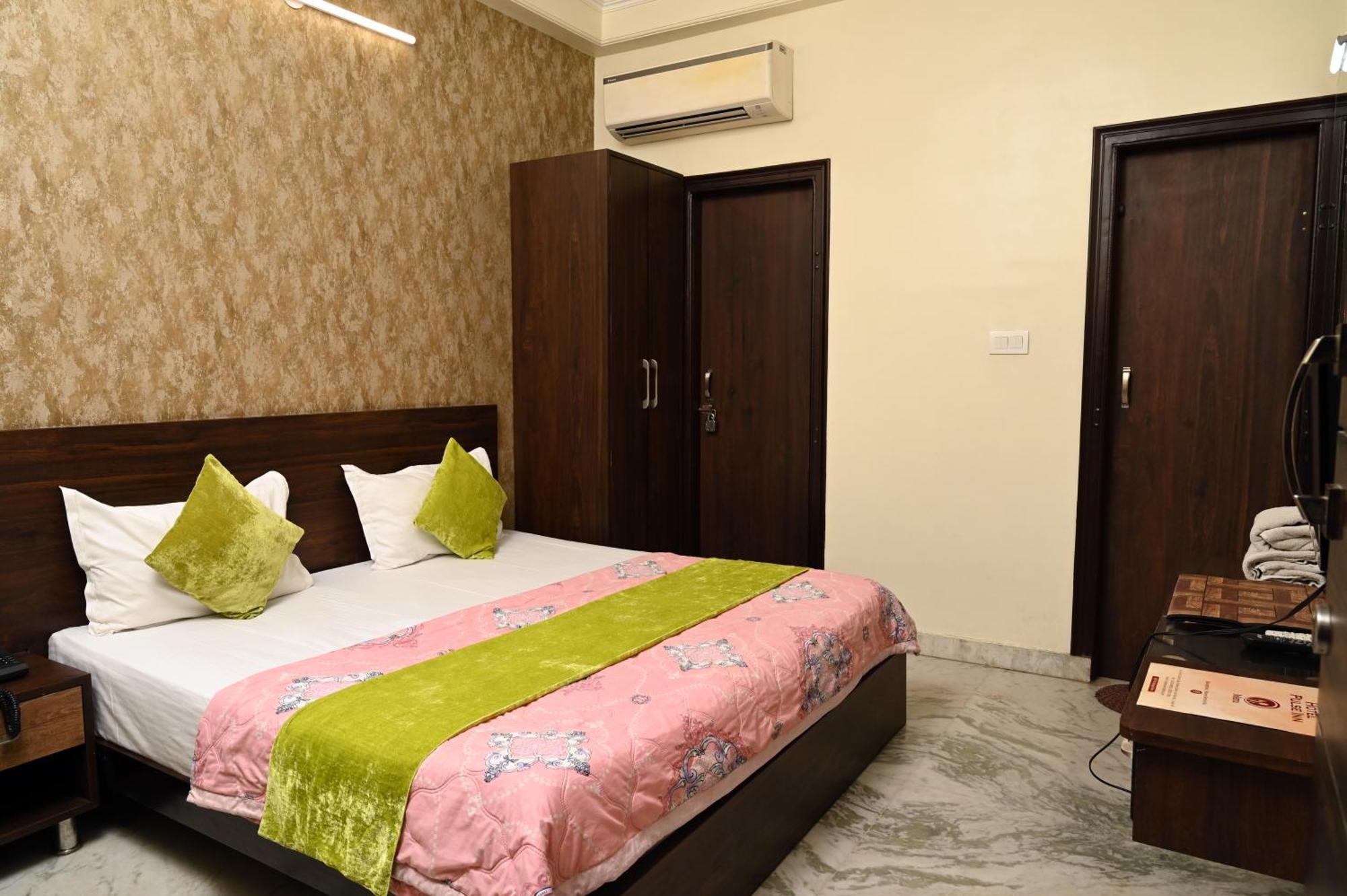 Hotel Pulse Inn Near Railway Station 斋浦尔 外观 照片