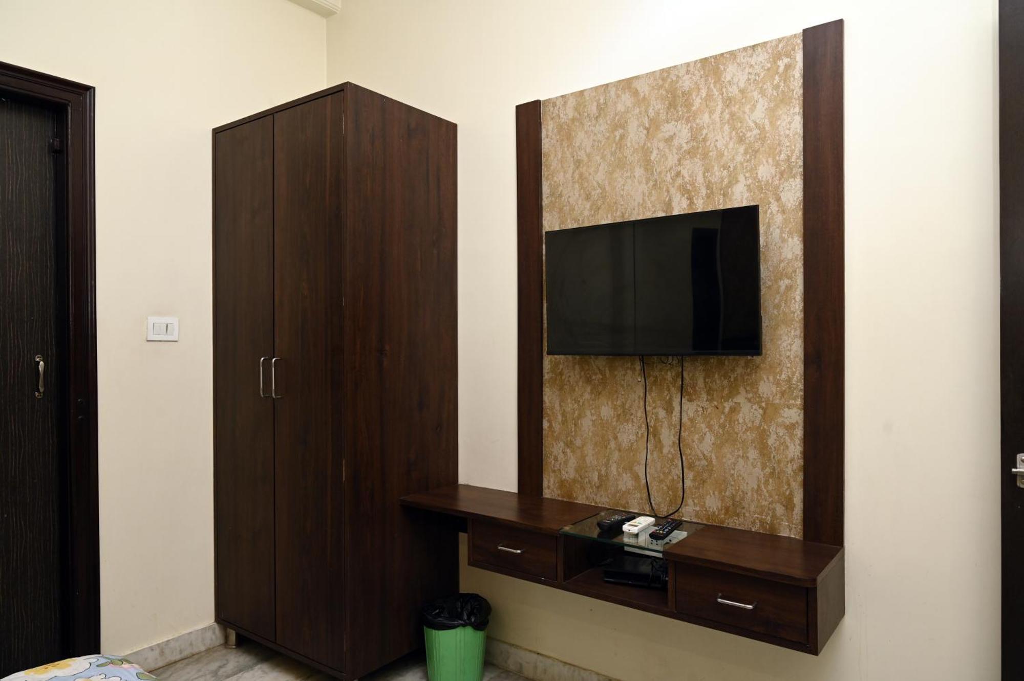 Hotel Pulse Inn Near Railway Station 斋浦尔 外观 照片