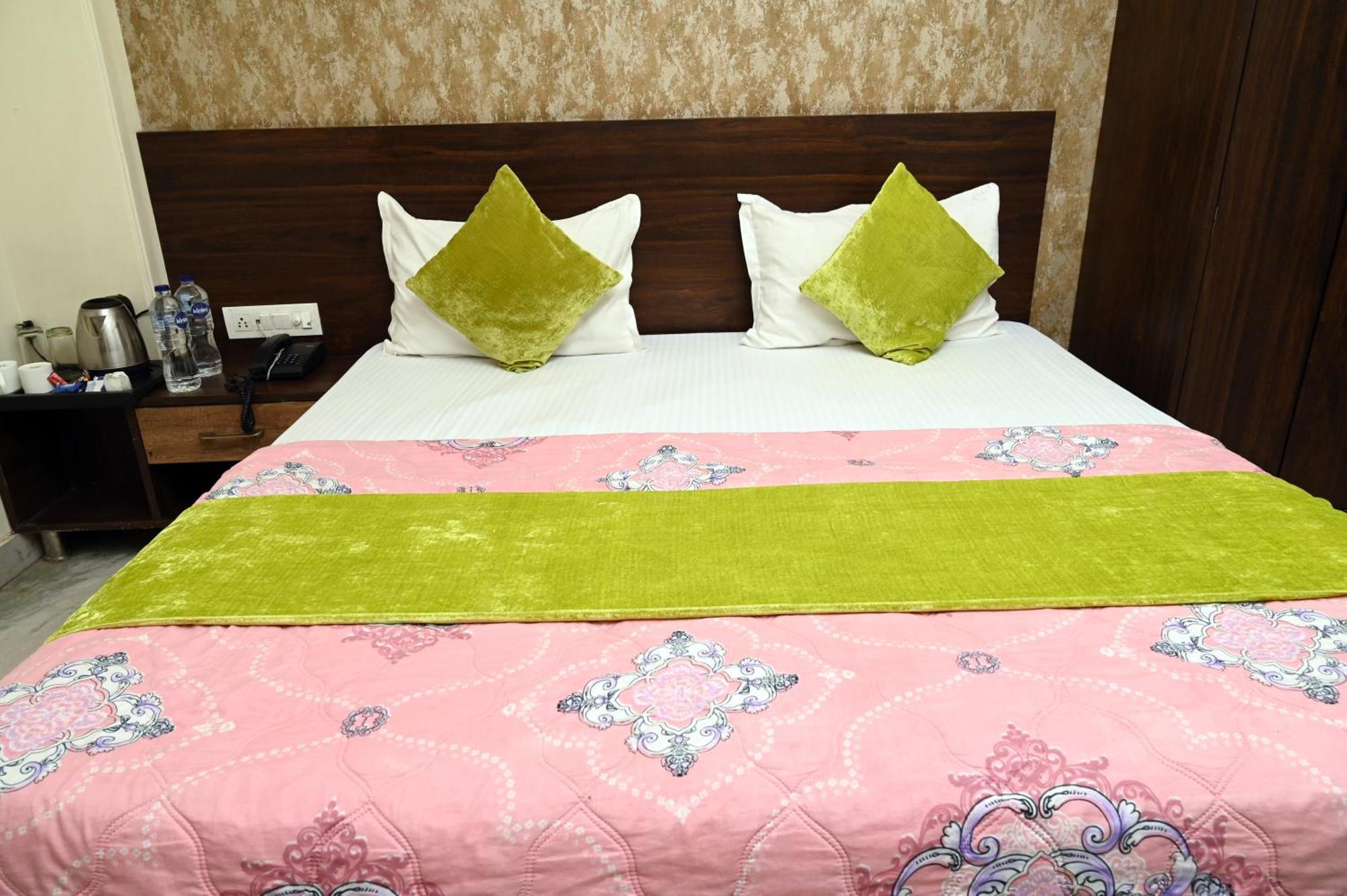 Hotel Pulse Inn Near Railway Station 斋浦尔 外观 照片