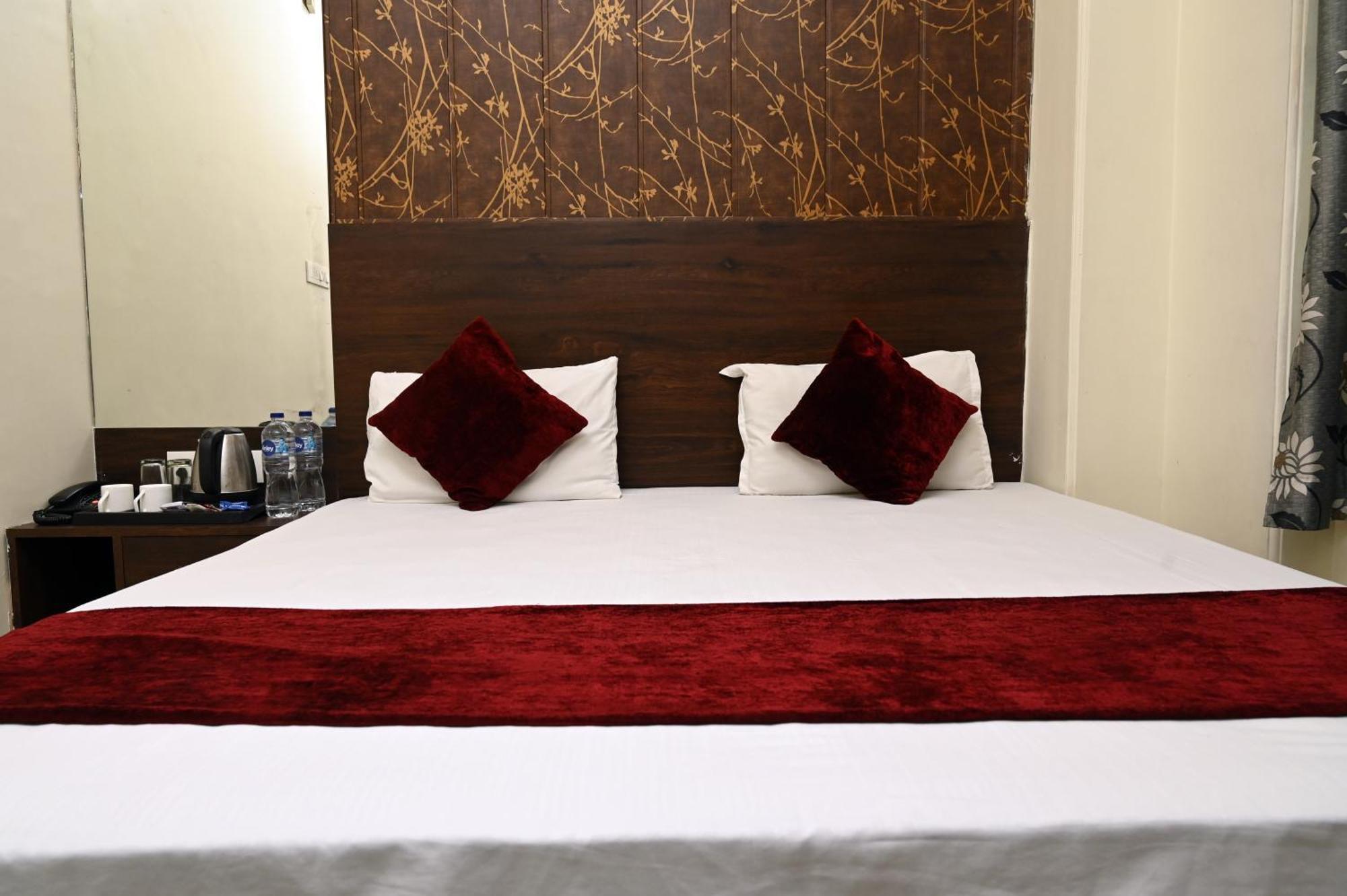 Hotel Pulse Inn Near Railway Station 斋浦尔 外观 照片