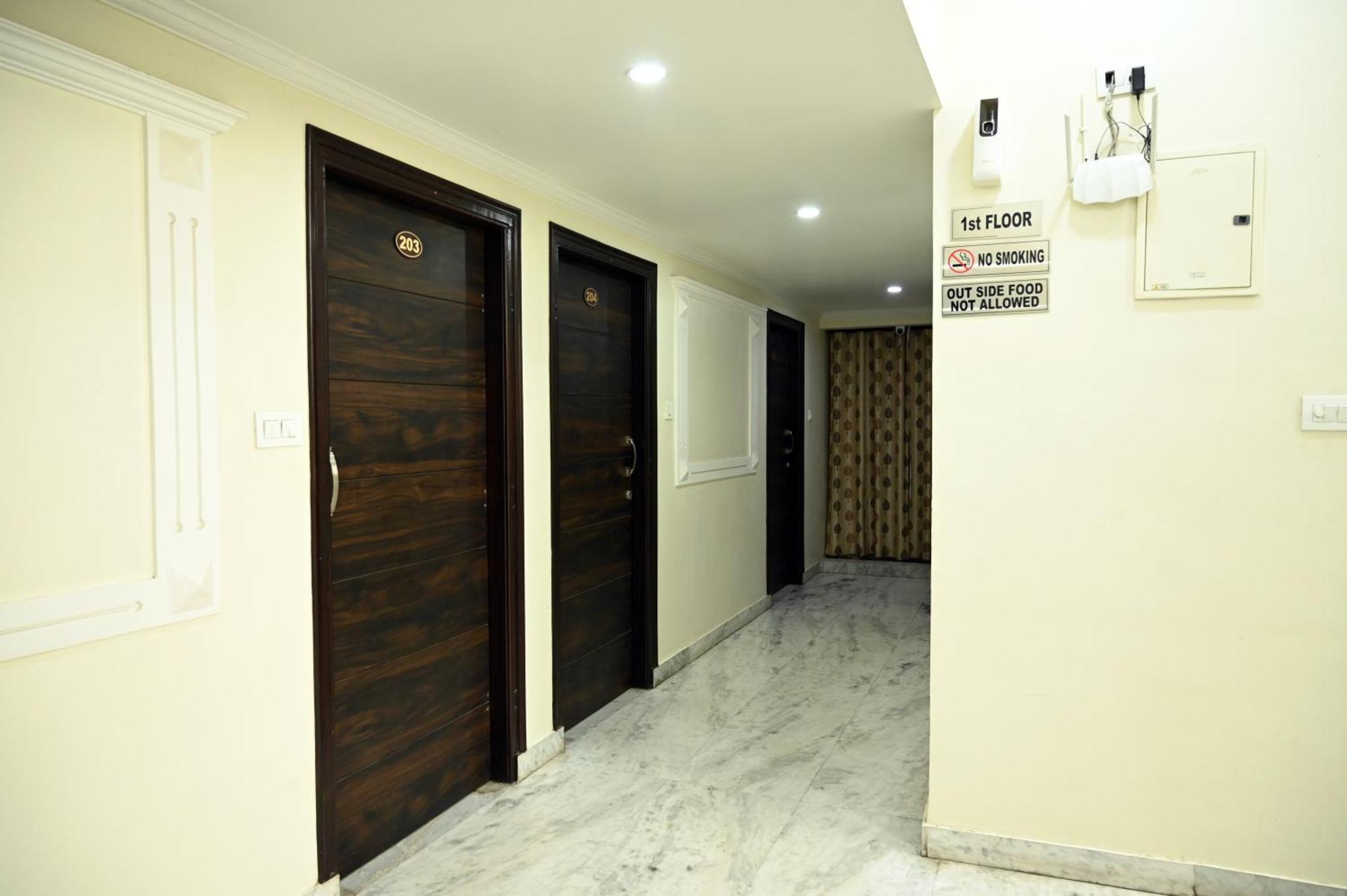 Hotel Pulse Inn Near Railway Station 斋浦尔 外观 照片