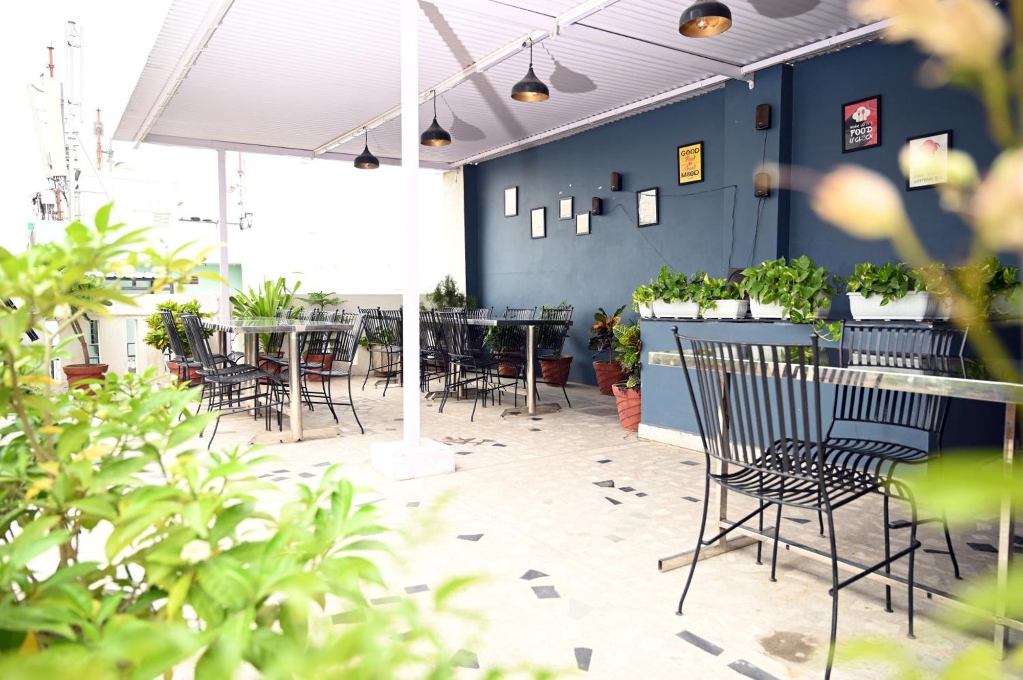 Hotel Pulse Inn Near Railway Station 斋浦尔 外观 照片